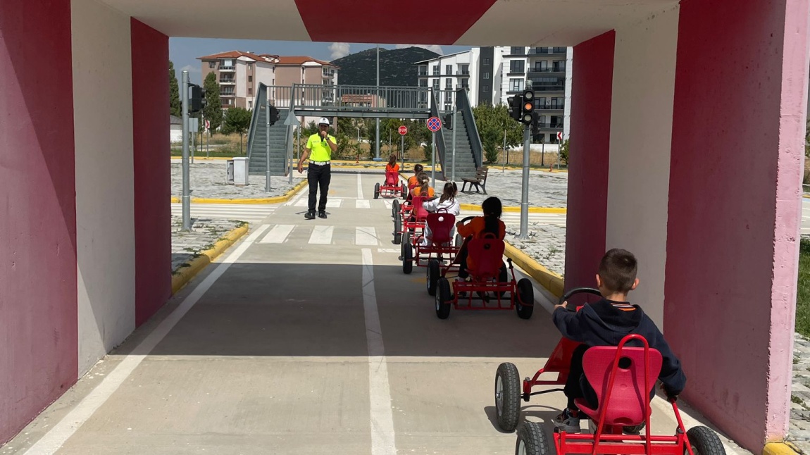 OKULUMUZ 3.SINIF ÖĞRENCİLERİMİZ TRAFİK EĞİTİM PARKINDA